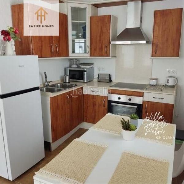 Foto 9334d3fb-2b6f-4a8f-b983-9f64af3920ec. Lloguer xalet amb aparcament piscina a Los Gallos Chiclana de la Frontera