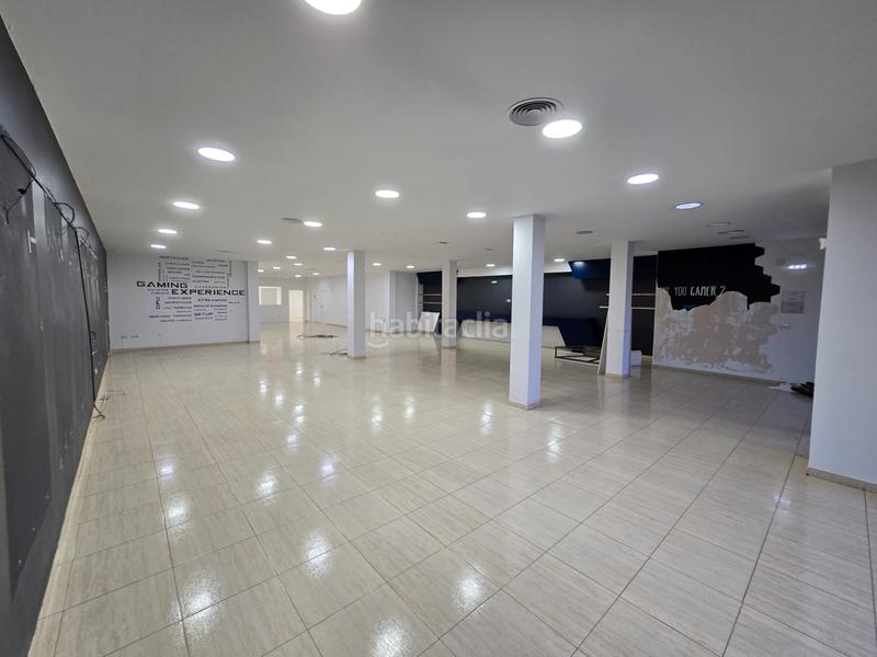 Foto e03055eb-a149-42d9-8d7a-528719f34670. Location local commercial dans Pozoblanco