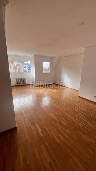 Foto f0e6175d-f2ff-4acb-8370-ddd24f364c25. Pis amb calefacció piscina a Pinar de las Rozas Rozas de Madrid (Las)