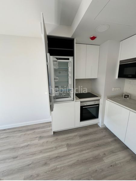 Foto 4ff00f40-da9d-4345-bf0a-7127c1a2ac68. Piso en Cuatro Caminos - Azca Madrid