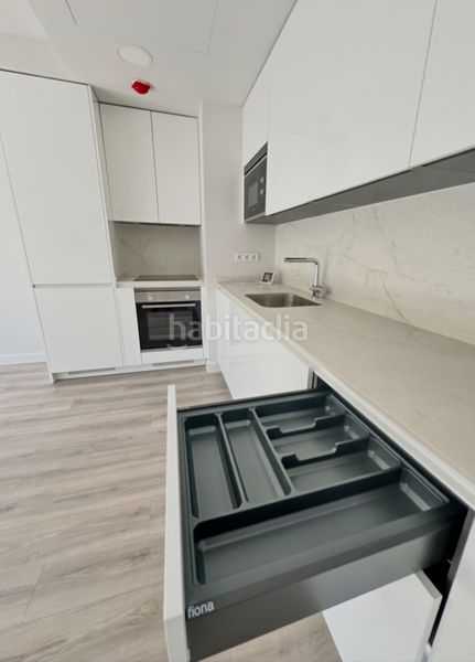 Foto aa94758b-a103-4122-8dc9-67b5a0913b84. Piso en Cuatro Caminos - Azca Madrid