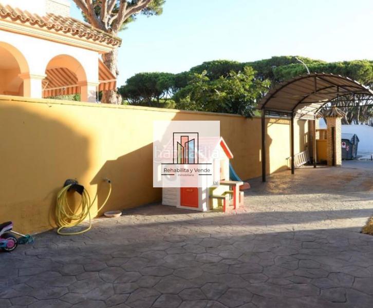 Foto 96515381-b0c3-4051-a3a4-7f484b015841. Chalet con camino parcheggio piscina in La Barrosa Chiclana de la Frontera