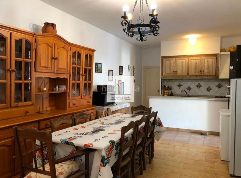 Foto 26b76200-616d-4d2d-bc67-0460f39e4220. Xalet amb xemeneia aparcament piscina a La Barrosa Chiclana de la Frontera