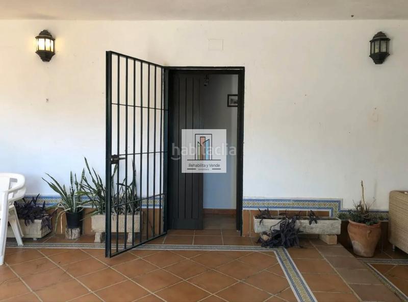 Foto ba23e174-5644-48ed-a040-d22135be565d. Xalet amb xemeneia aparcament piscina a La Barrosa Chiclana de la Frontera