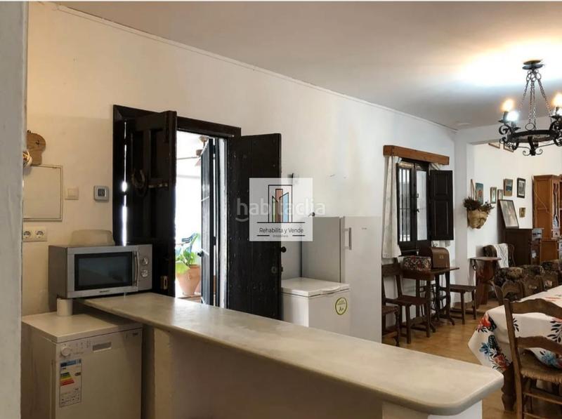 Foto cb8cae30-0338-420c-b2fd-7b978801166d. Xalet amb xemeneia aparcament piscina a La Barrosa Chiclana de la Frontera