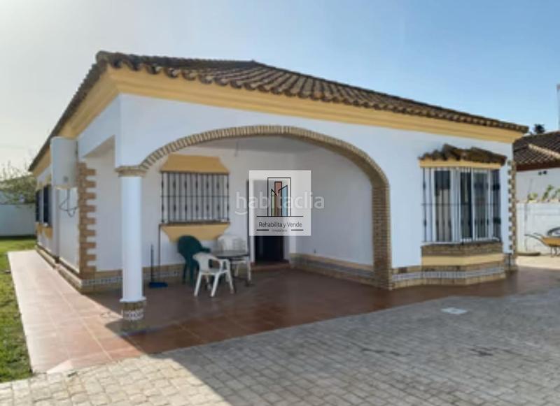 Foto 494265df-2ff7-4e81-ae6b-2f5ab84a3d9e. Chalet avec cheminée parking dans Los Franceses - La Vega Chiclana de la Frontera