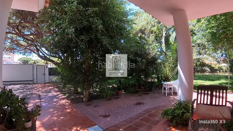 Foto a8323736-634e-4c1c-9d5c-97b31dbc5055. Chalet avec cheminée parking dans La Barrosa Chiclana de la Frontera