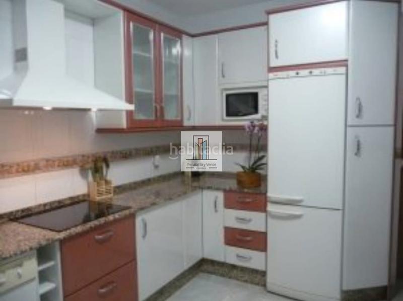 Foto 1458b4c8-9436-448a-849d-0bf199c90028. Chalet avec cheminée parking piscine dans La Barrosa Chiclana de la Frontera