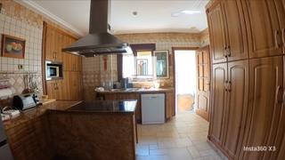 Xalet a La Barrosa. Exclusiva vivienda en segunda pista de la playa de la barrosa, c