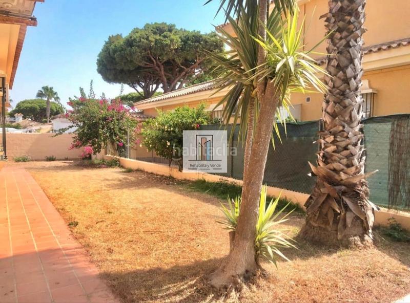 Foto 5f143a09-5b1f-4282-bd0f-d4652ed89098. Chalet  urbano en primera pista en Sancti Pietri Chiclana de la Frontera