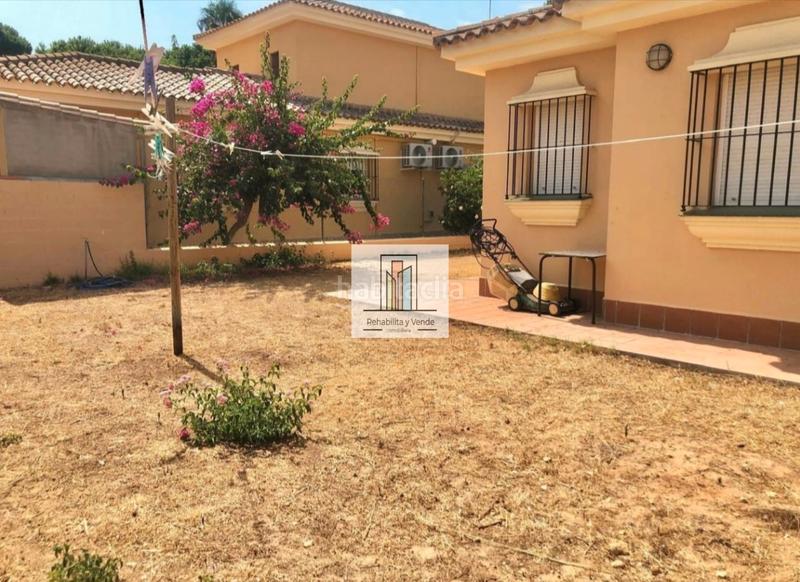 Foto 6b48adeb-8cbe-4119-a8b5-02d9f3c36e6e. Chalet  urbano en primera pista en Sancti Pietri Chiclana de la Frontera