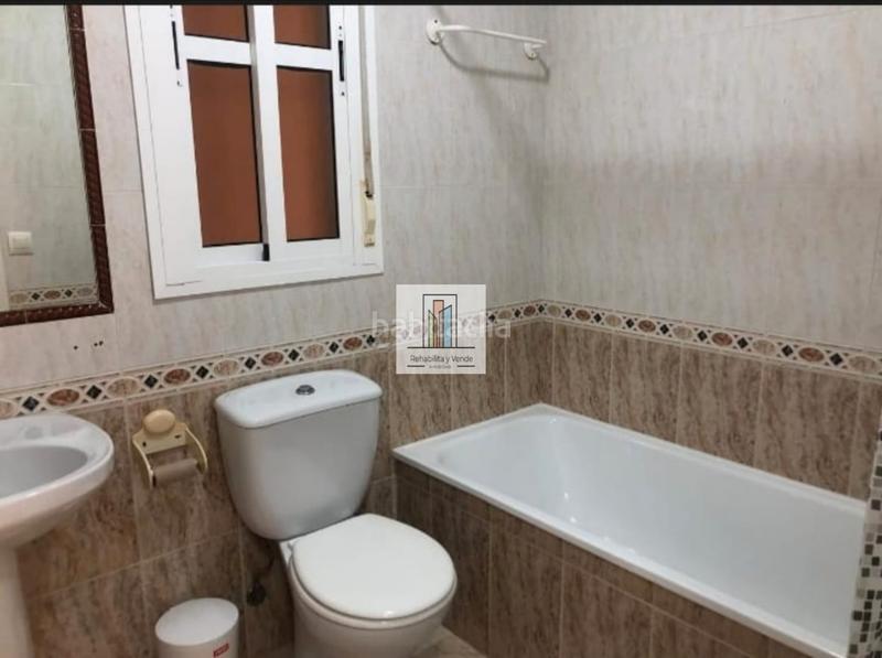 Foto c2c14827-3098-456b-aa51-80687a1b8fdb. Chalet  urbano en primera pista en Sancti Pietri Chiclana de la Frontera