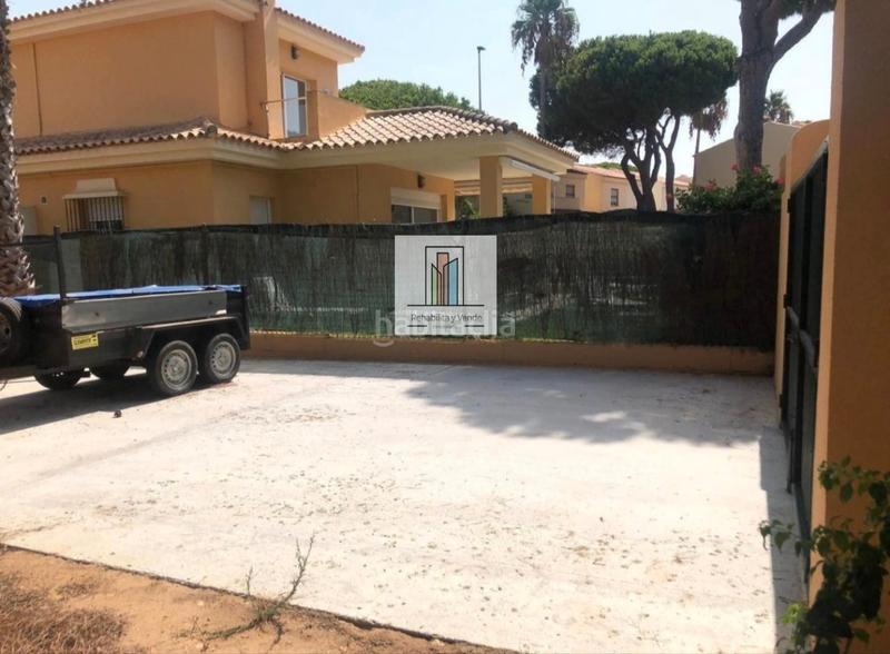 Foto db3e5837-b369-4bbb-9ff5-9329e1ba8fa7. Chalet  urbano en primera pista en Sancti Pietri Chiclana de la Frontera