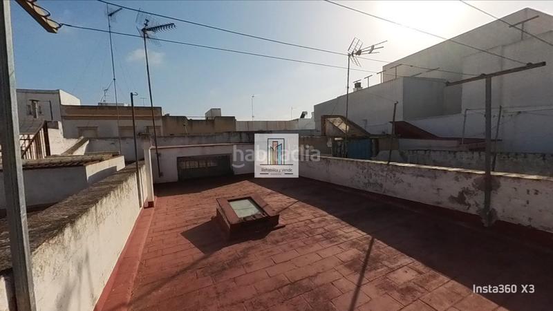 Foto 3ea44649-6eb7-4901-9264-59a4a380107e. Casa con parcheggio in La Banda - Campo de Fútbol Chiclana de la Frontera