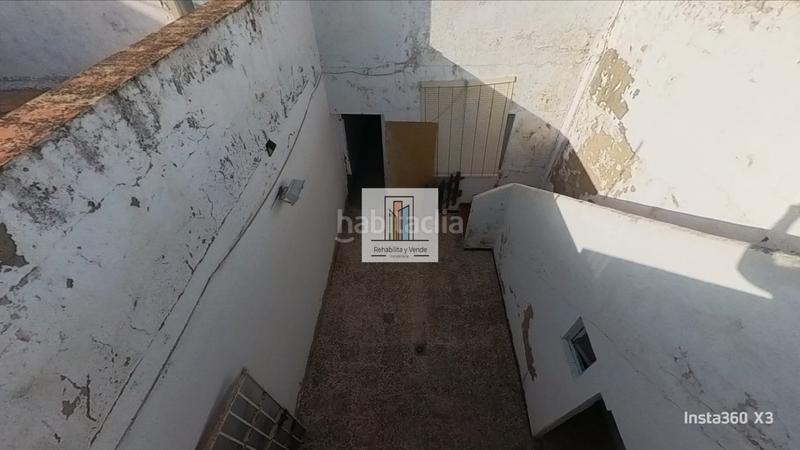 Foto e0ec8ed1-b786-4548-b83f-4523ca0aa0c0. Casa con parcheggio in La Banda - Campo de Fútbol Chiclana de la Frontera