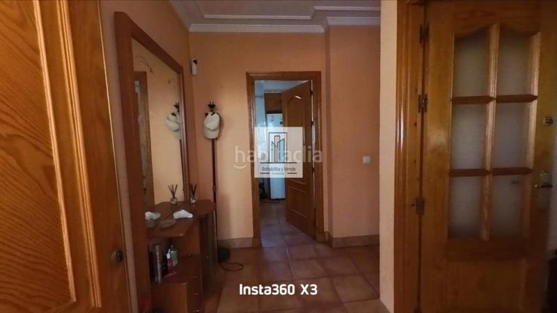 Foto 2c55fc69-50b9-41c3-83ea-fd483bdc27a9. Chalet mit kamin parking pool in Las Lagunas - Campano Chiclana de la Frontera