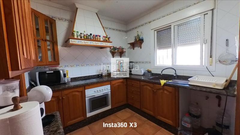 Foto 5b6d40aa-17df-4ffc-b7d8-859fe194c1c4. Chalet mit kamin parking pool in Las Lagunas - Campano Chiclana de la Frontera