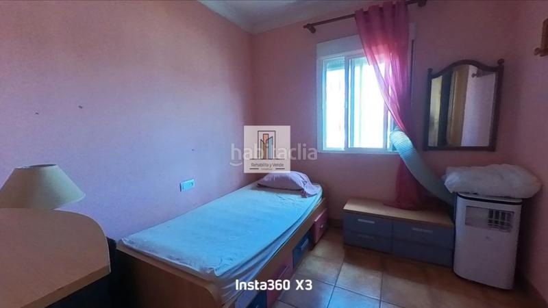 Foto dcd77d5e-e4e2-4e5a-a043-3331a8d69878. Chalet mit kamin parking pool in Las Lagunas - Campano Chiclana de la Frontera