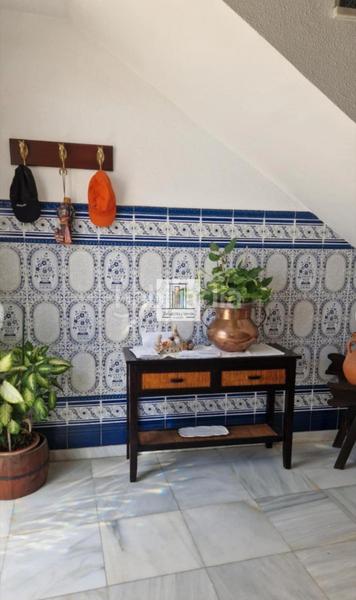 Foto 651c90b5-fe8f-40d6-8eea-21c61184f6ab. Casa amb xemeneia aparcament a Núcleo urbano Chiclana de la Frontera