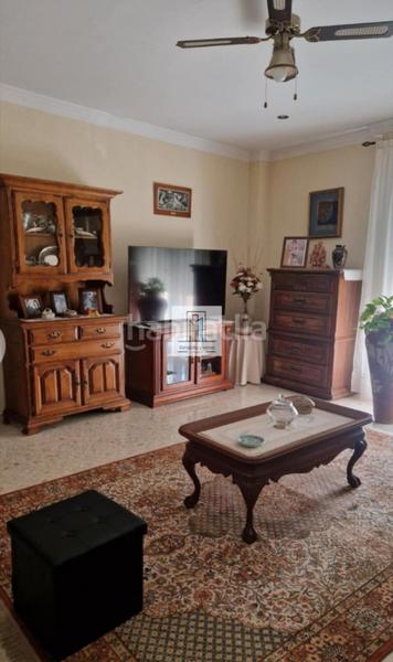 Foto 937e1104-0fa2-483d-b63b-039531ef1bdc. Casa amb xemeneia aparcament a Núcleo urbano Chiclana de la Frontera