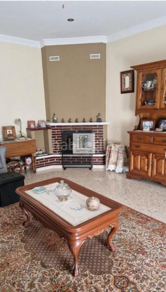 Foto f3f67aab-6bec-43a6-942e-3a4b062aa899. Casa amb xemeneia aparcament a Núcleo urbano Chiclana de la Frontera