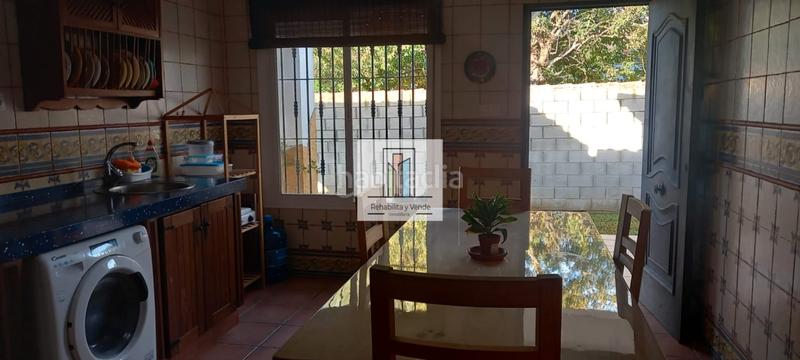 Foto a29add71-311e-4b33-8cf2-a7ce2aa26194. Chalet avec parking piscine dans Las Lagunas - Campano Chiclana de la Frontera