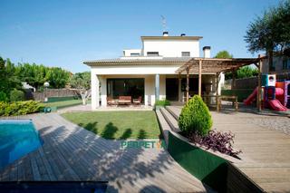 House  Princep d'olrdola. Exclusiva casa unifamiliar en sant miquel dolrdola