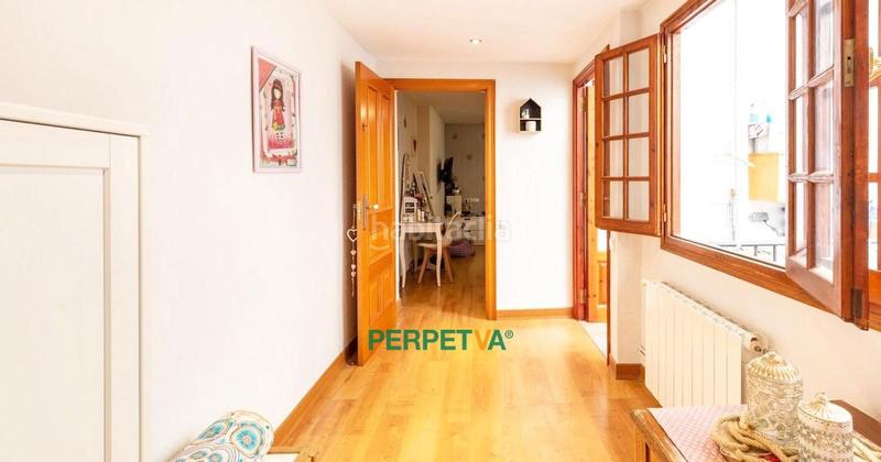 Foto 25df6c95-3dea-4b8c-b291-d24d37f8aa98. Maison jumelée dans Centre Arenys de Mar