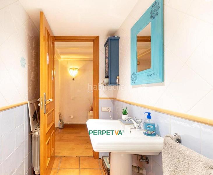 Foto b4d7ba3a-5216-4b4d-b81d-c6b95282d8c7. Casa adossada a Centre Arenys de Mar