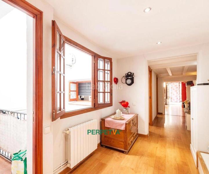 Foto cb1188cb-fd43-4ab9-915b-bec650b49627. Casa adossada a Centre Arenys de Mar