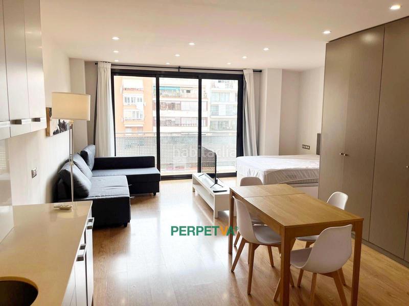 Foto edd60cf7-182a-4ee9-a571-66c02523d283. Miete etagenwohnung mit pool in Sagrada Família Barcelona