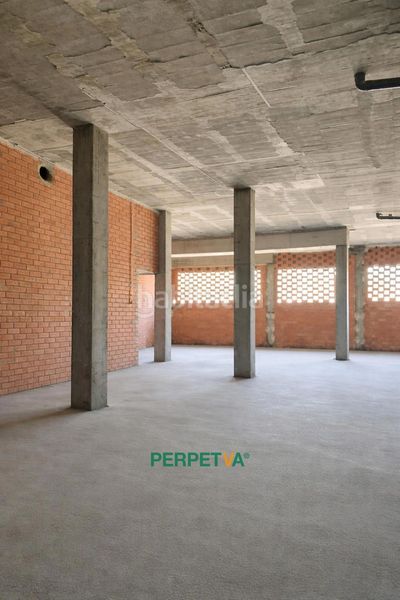 Foto 3819ea2b-0b91-455c-9a04-d8d45ed1f0c8. Local comercial a Tàrrega