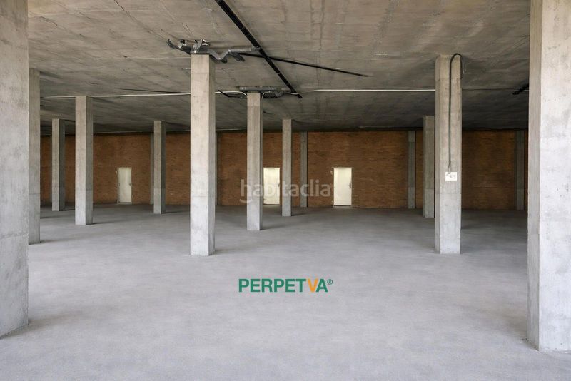 Foto e77931d7-4d07-46f0-b7b5-1d1af1027236. Local comercial a Tàrrega