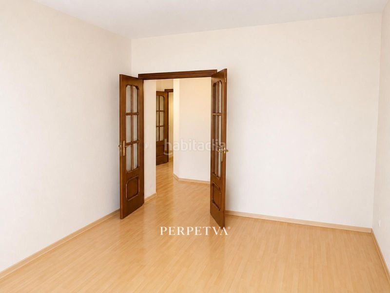 Foto 51f0c872-a119-4e67-9289-f4e1fd2fc321. Pis amb aparcament a Sants Barcelona