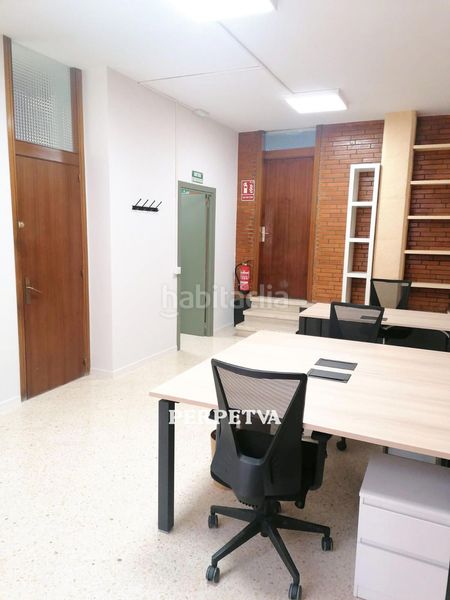 Foto 05353e6f-0e50-48c3-8b6f-d41e06052cf1. Miete büro in Centre Igualada