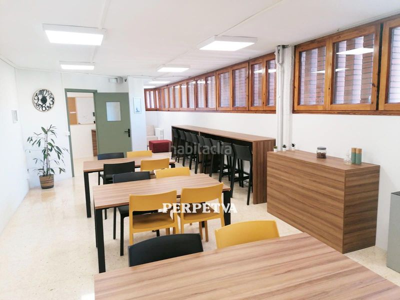 Foto 73543c60-a9e3-467f-9737-275b582f63dc. Miete büro in Centre Igualada