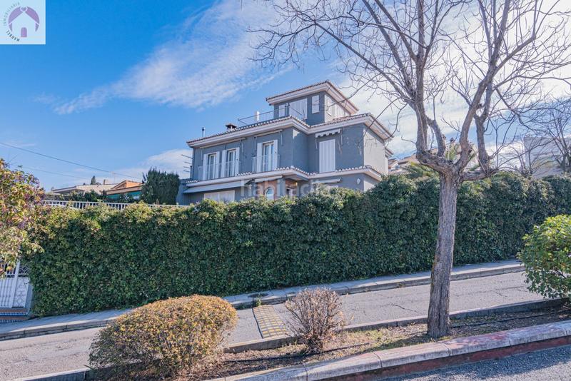 Foto 90858b9b-5295-4f43-9712-e56fbea308d3. Chalet lujoso chalet en Barrio de la Vega Monachil