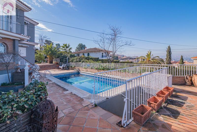 Foto 9da6e07c-87c8-496c-9934-2ca6e30189e8. Chalet lujoso chalet en Barrio de la Vega Monachil