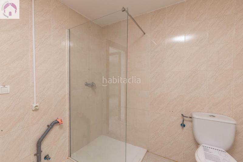 Foto 30b741a8-af11-4942-9595-539f102b4fb4. Local comercial a Maracena