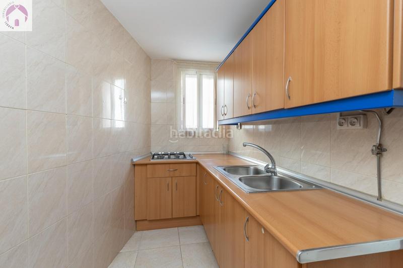 Foto e0b3009c-7a0a-44f0-8d47-41f704ee4501. Local comercial a Maracena