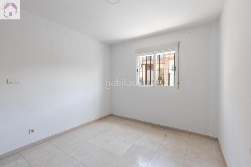 Foto 5d53b3b5-a148-4131-8ecf-9e4d753942a4. Local commercial dans Maracena