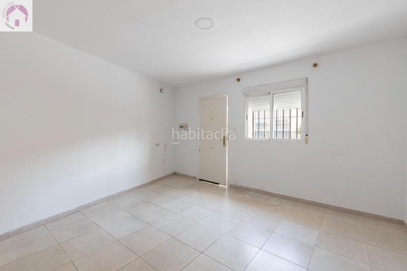 Foto 90e9cc2d-1543-49c1-8006-87fb2e5d9bde. Local commercial dans Maracena