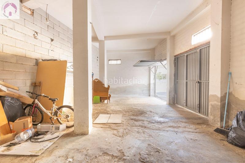 Foto f91de57c-c102-44bd-9083-5e3133c97f8c. Local commercial dans Maracena