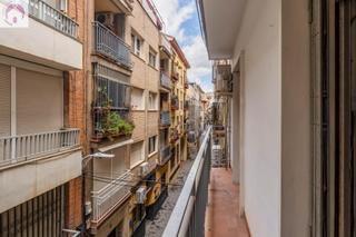Appartement  San vicente ferrer. Piso en calle san vicente ferrer  granada.