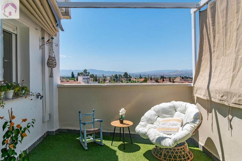 Foto 04c644d2-67ca-4f07-bcf3-d07989ea8703. Ático en calle tinar 19 ático dúplex de ensueño con terraza y vistas a sierra nevada en Albolote