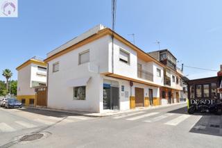 Maison à Maracena. Gran oportunidad en maracena, casa de grandes dimensiones en la