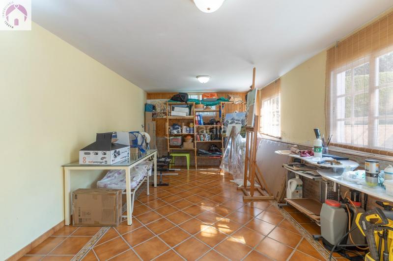 Foto 3b831a89-7aee-49e0-8fb8-bd3814b0f9e8. Chalet en calle calle del lirio precioso chalet independiente en Gójar