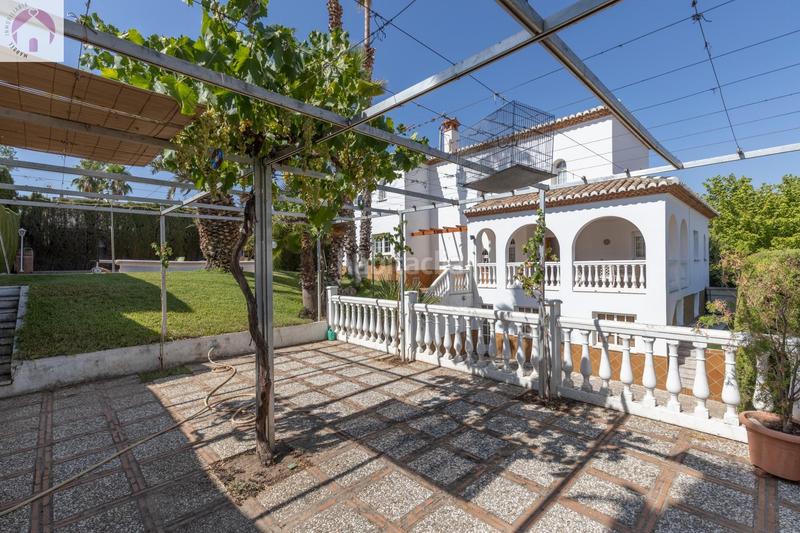 Foto c31aa6ac-a044-4512-a1aa-8e8b0f9e56c4. Chalet en calle calle del lirio precioso chalet independiente en Gójar