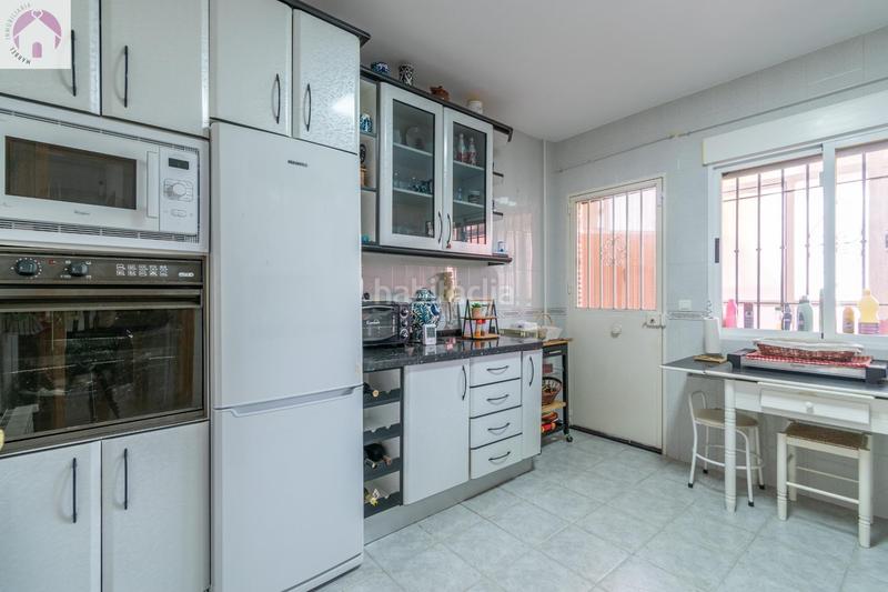 Foto 0684496e-98da-4613-9800-aa1b2b814e31. Casa vive la tranquilidad con espacio en este impresionante chalet pareado en el ventorrillo, cullar vega en Cúllar Vega