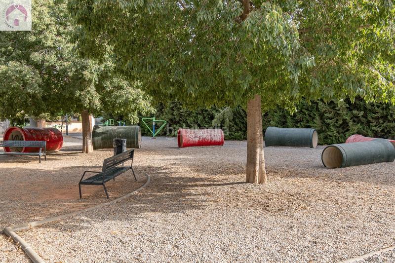 Foto 31ceee19-752e-43c9-a073-f871a1878b5f. Casa vive la tranquilidad con espacio en este impresionante chalet pareado en el ventorrillo, cullar vega en Cúllar Vega